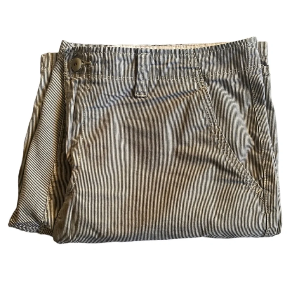 Gap Men’s Blue/White Striped‎ Cotton Cargo Shorts Size 36